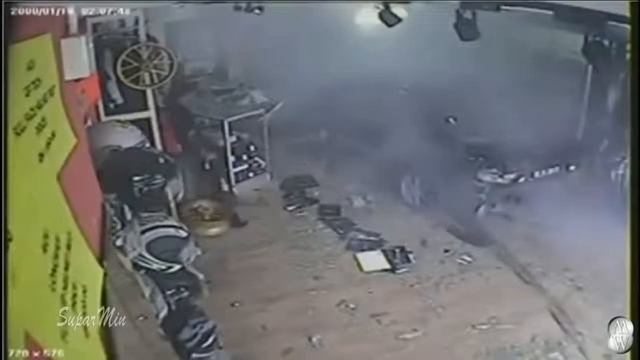 Приколы на дороге, самые забавные случаи смотреть онлайн