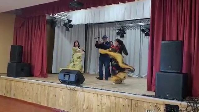 Ансамбль Цыган ,, Бахт тумэнди ,, смотреть онлайн