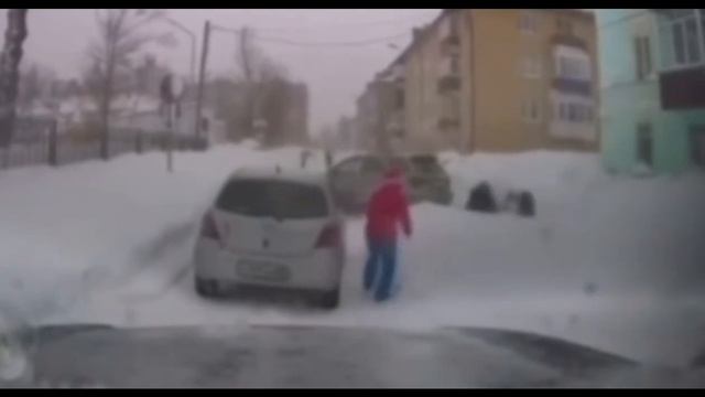 Суровые водители Сахалина 😂 смотреть онлайн