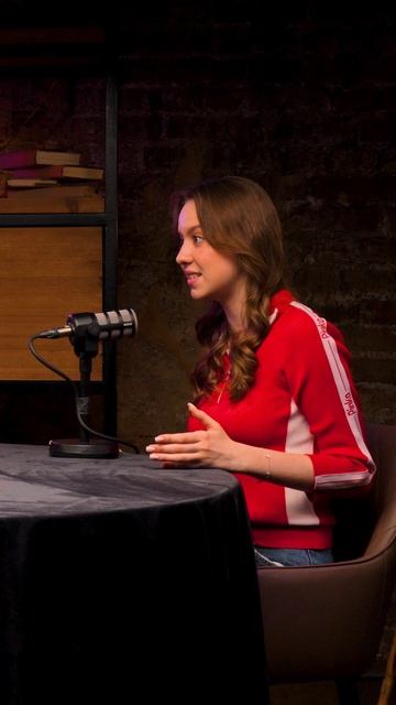 ПЕРЕТАЩИЛИ КОРОВУ ДЛЯ СЪЕМОК 🐮 БЫЛО ТЯЖЕЛО? 🙀 СЕРИАЛ "МНОГОДЕТСТВО" #марияевсеева #сериал #топ смотреть онлайн