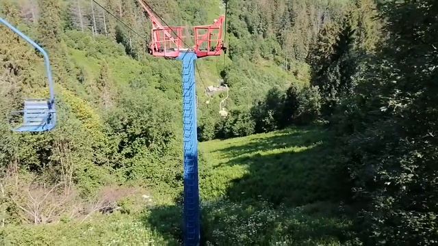 г. Тростян. Спуск на крісельному витягу. Краса неймовірна!