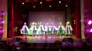 «Водят хороводы по святой Руси»