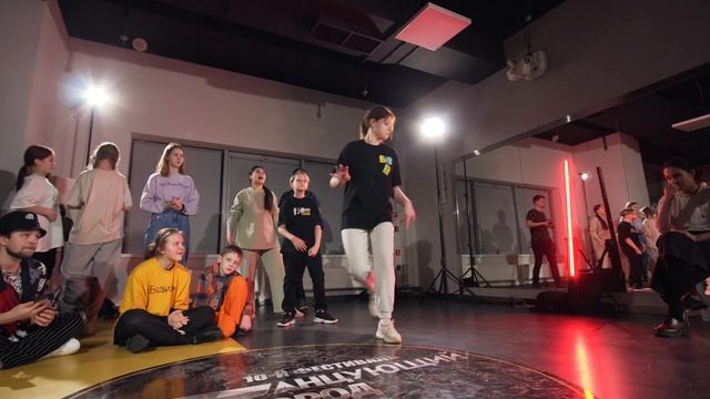 Танцующий Город 22 - HIP HOP 11+ BEGINNERS -  Candy Vs EVA
