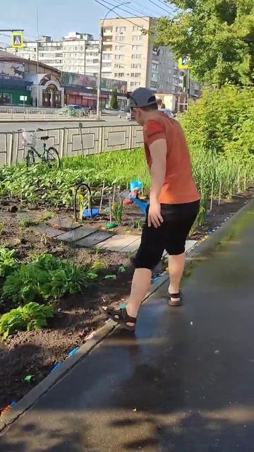 Поливаю огород чужой лейкой смотреть онлайн