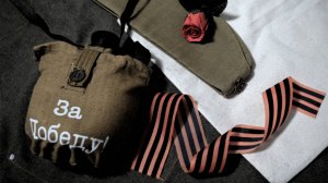 Р. Рождественский, стихотворение "На земле безжалостно маленькой"