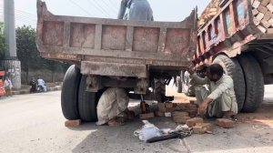 Дорожный автосервис. Работают пакистанские специалисты!