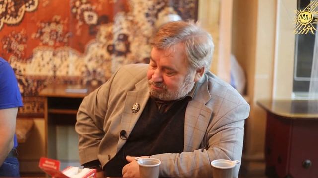 А. Ехалов. Праздник коровы. Козёл года. Курящий поросёнок смотреть онлайн