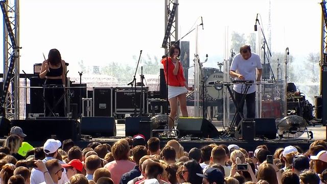 АИГЕЛ. Live на VK FEST 2018 смотреть онлайн