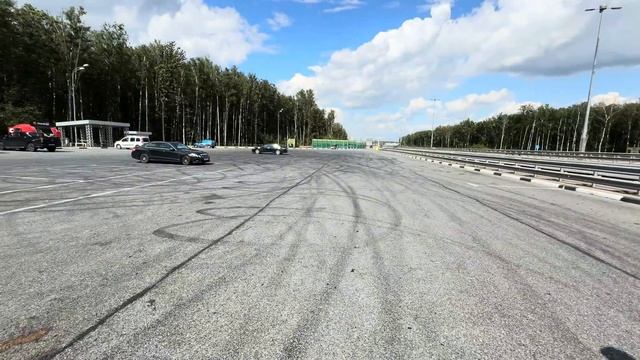 ZAUR_TEEM В ШОКЕ! Посадили ШКОЛЬНИКОВ за руль БМВ M8 ! смотреть онлайн