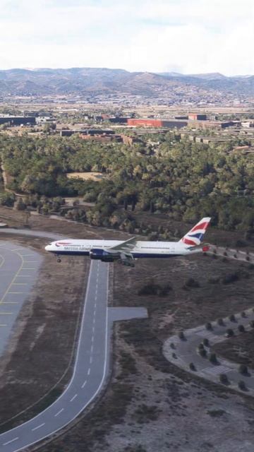 Удивительная посадка Боинга 777 в аэропорту MFS2020 #корот?