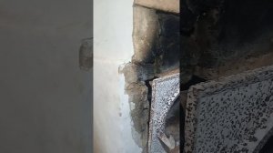 отвалилась дверка печи.