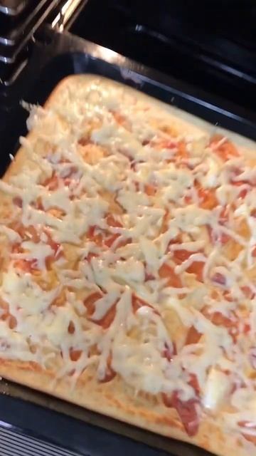 Пицца на кефире в духовке кому нужен рецепт пишите ко? смотреть онлайн