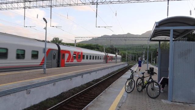 поезд Кисловодск - Нижний Новгород проходит через станцию Бештау (Сев-Кав ЖД)