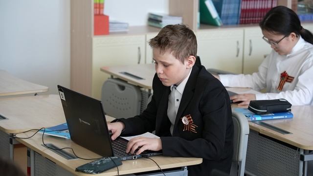 Глава проверил ход ремонта Салемальской школы-интерната смотреть онлайн