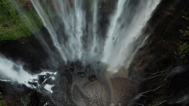 Факты про деньги Ӏ Валюты Мира Ӏ Интересное путешествие по Миру денег. смотреть онлайн