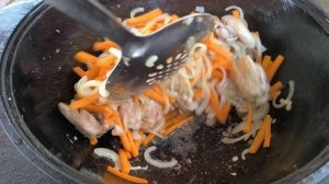 Плов в казане на костре из курицы