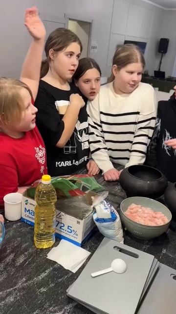 ЩИ - ЭТО ИНТЕРЕСНО! ГОТОВИМ В РУССКОЙ ПЕЧИ #русскаякухн смотреть онлайн