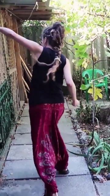 Когда мечтаешь о подиумах Нью Йорке, а есть только ого? смотреть онлайн