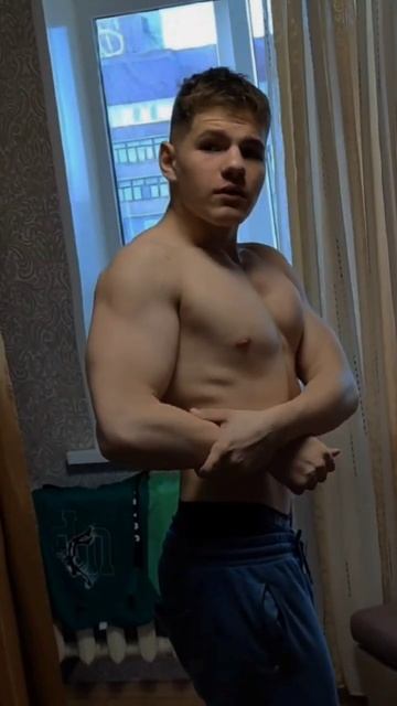 тема остается открытой по сей день #gymlife #motivation #gymlover смотреть онлайн