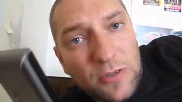 Парень издевается по телефону. смотреть онлайн