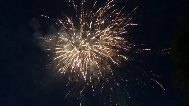 Запуск салюта на день рождения Светланы💥 смотреть онлайн