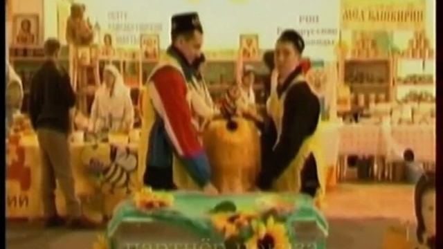 #всратаяреклама - Выставка "Мир мёда" в Бобруйске с пожатой картинкой смотреть онлайн