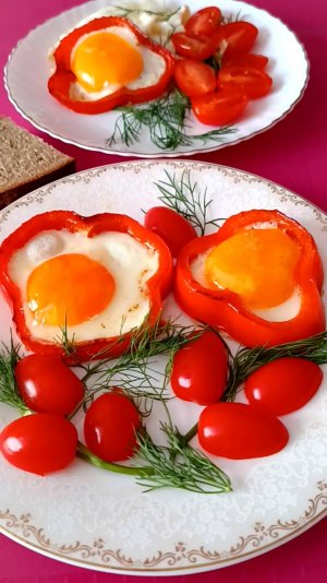 📌 Яичница-глазунья в болгарском перце на завтрак