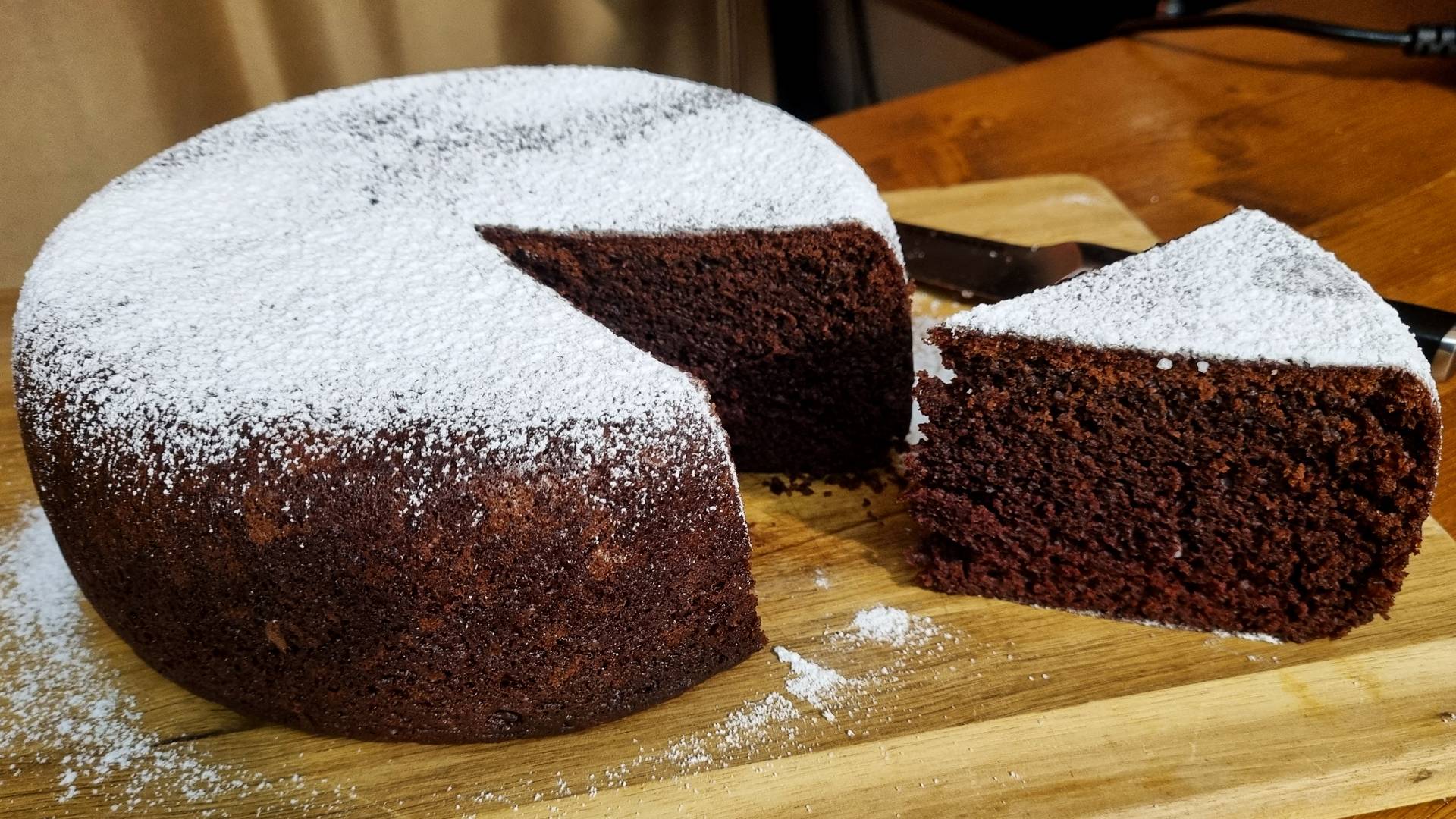 Воздушный Шоколадный кекс в Мультиварке