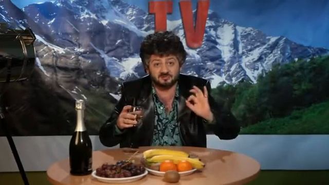 Бородач поздравляет всех с Новым годом смотреть онлайн