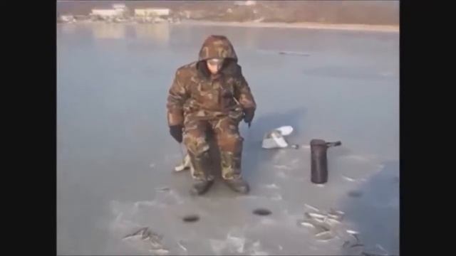 Приколы на зимней рыбалке смотреть онлайн