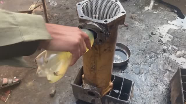 Процесс чистки забитого теплообменника. смотреть онлайн