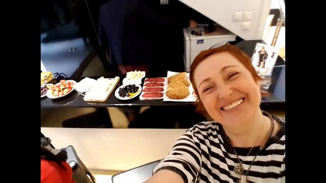 INCRUISES Первые дни на суше смотреть онлайн