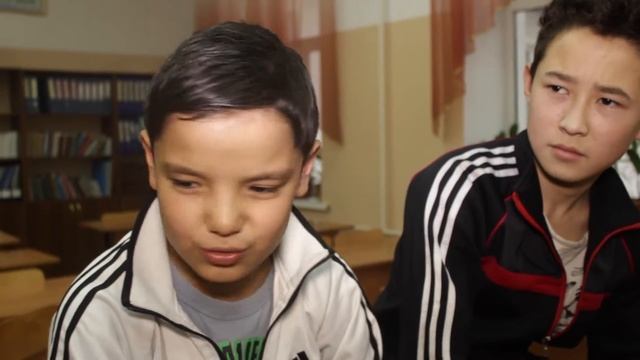 Детская юмористическая программа Popcorn "Кроссовки" каз. Приколы и шутки 108. смотреть онлайн