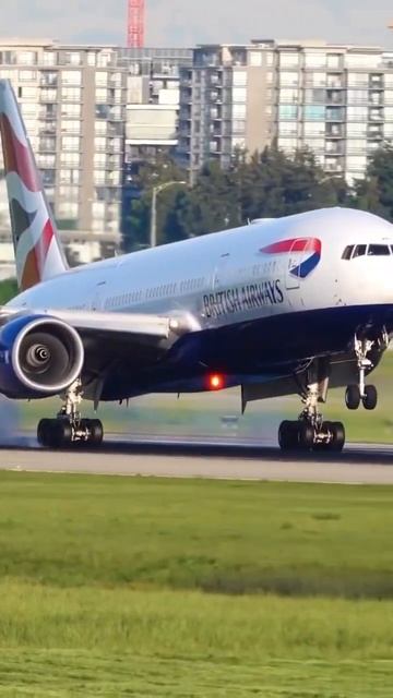 Посадка Boeing 777 #boeing #boeing777 #авиация #pilot #пилот #самолет #av смотреть онлайн