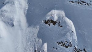 Кадр из фильма "Горы зовут"