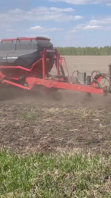 Horsch Avatar 12.25 SD + Желтый кировец смотреть онлайн