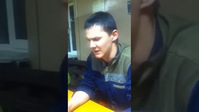 Кореш читает рэп