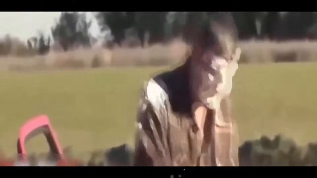 ШОК! ПЕРЕДЕРНУЛ ШЛЯПУ УВИДЕВ ДЕВУШКУ! СМОТРЕТЬ ВСЕМ.Лучшие приколы 2016 смотреть онлайн