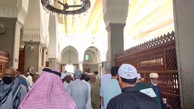 Vodiy Muslimtur 15 Guruh Қубо маҷиди олдида