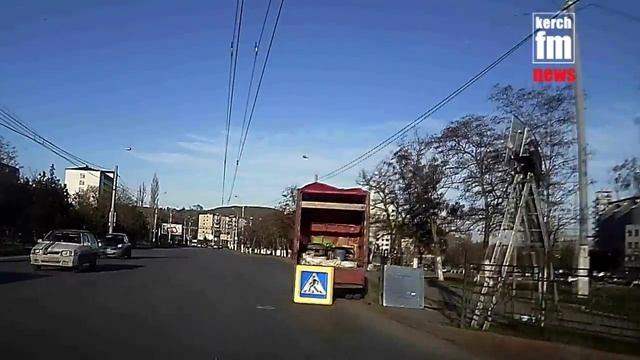 Меняют дорожные знаки смотреть онлайн