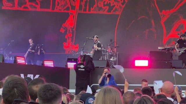 Звери — Серфер (VK FEST, 30.06.24, @Парк 300-летия, Санкт-Петербург) смотреть онлайн