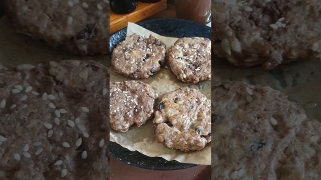 Печенье на сковороде. смотреть онлайн