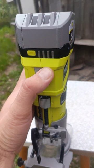 Обзор фрезера Ryobi RTR18 смотреть онлайн