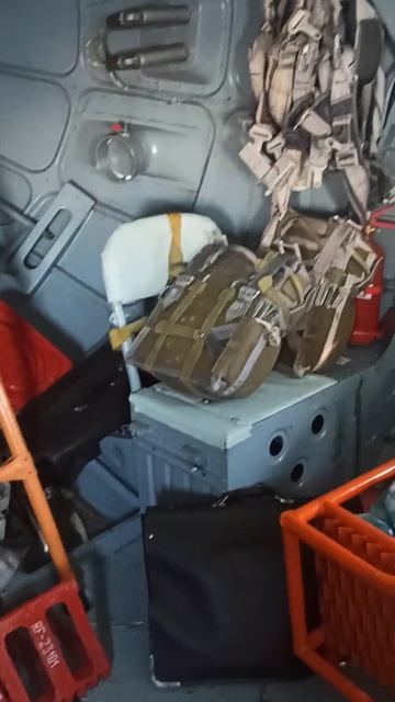 Лучшая работа в мире #ми8 #парашют #полёты #вертолет смотреть онлайн