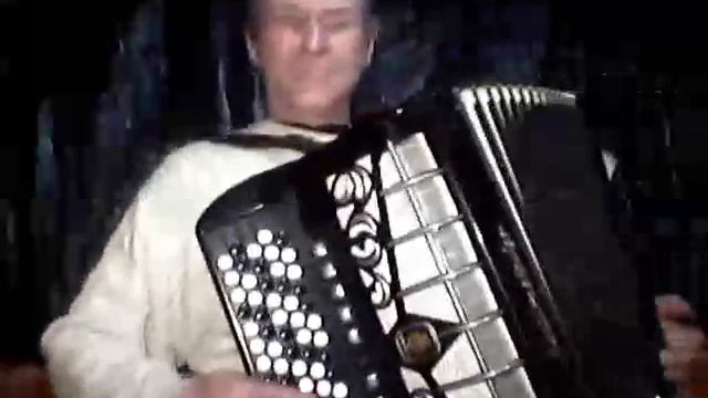 Наигрывает Владимир Тарабычин на тему народной песни ПРИ ЛУЖКЕ