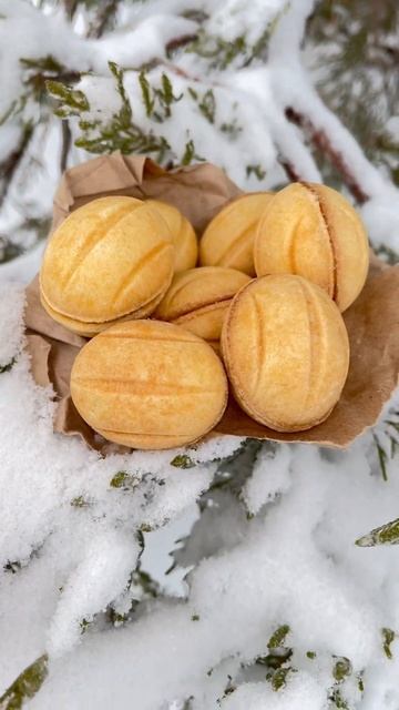 Орешки со сгущёнкой! #песочноетесто #dessert #рецепты #food #? смотреть онлайн