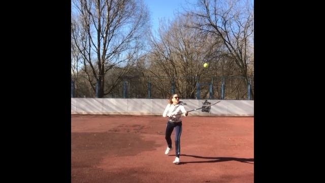 Хоккейные приколы. Девушка в хоккее. Смешное видео. Весело. Забавно. смотреть онлайн