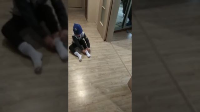 Прикол носки Ребёнок психует ЧАСТЬ 3 смотреть онлайн