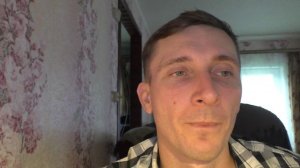 Почему в телефоне при разговоре с человеком слышу только на громкой связи?