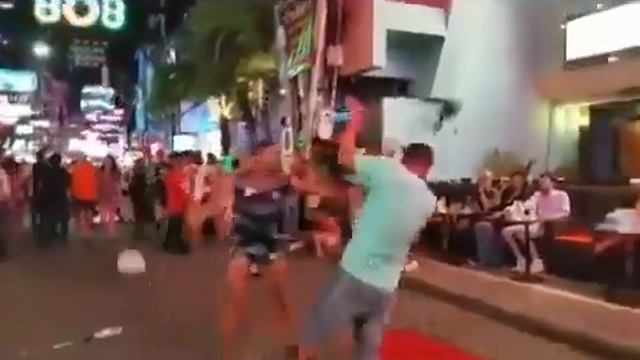 Таиланд. Российское быдло распяли в трусиках смотреть онлайн